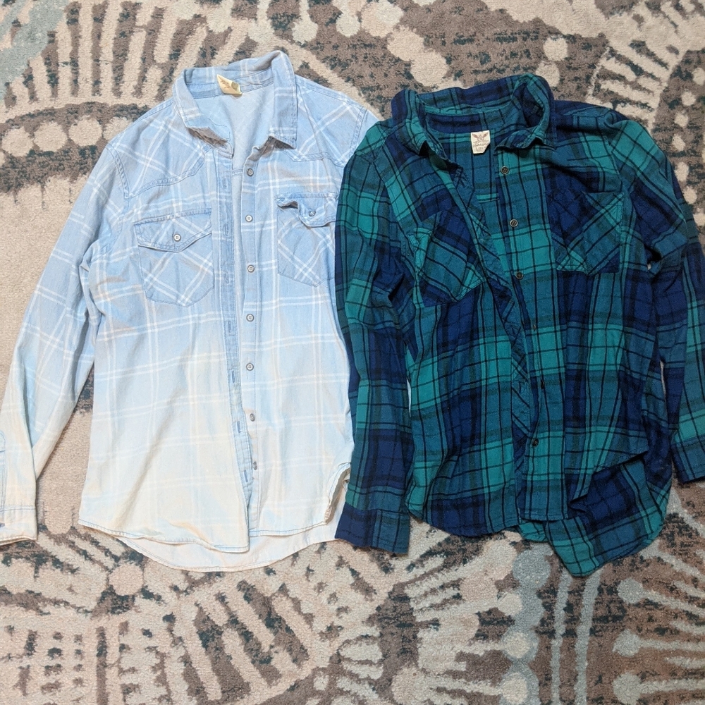 2 button up shirts for 9